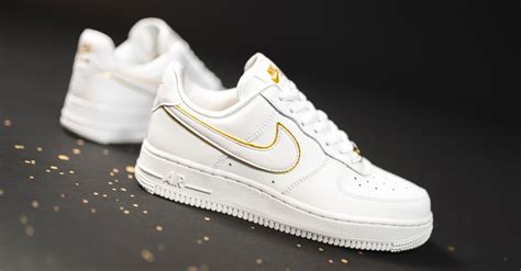 nike air force 1 wit goud dames|nike air force 1 sport.